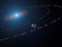  Rappresentazione artistica della stella nana bianca WD1054–226 attorno alla quale orbitano nubi di detriti planetari e un pianeta nella sua zona abitabile (fonte: Mark A. Garlick / markgarlick.com) (ANSA)