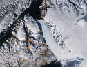 Il ghiacciaio Petermann, nella Groenlandia Nord-occidentale, fotografato dal Copernicus Sentinel-2 il 16 settembre 2022 (fonte: ESA) (ANSA)