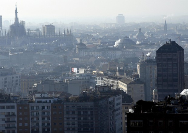 Smog: Milano e altre 5 città Ue sotto la lente Corte Conti © ANSA