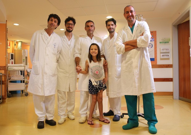 Senza speranze in Brasile, bimba salvata da medici del Meyer di Firenze © ANSA
