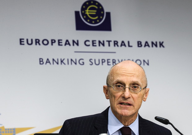 Banche: Enria, usare buffer, Bce darà tempo di rifarli © EPA