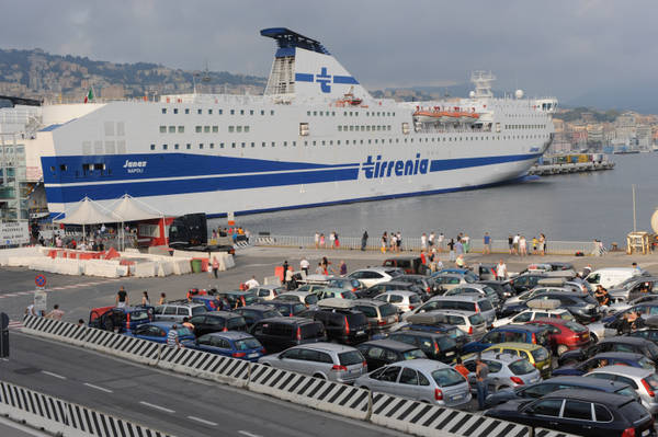 Porti: scali sardi al primo posto per numero di passeggeri