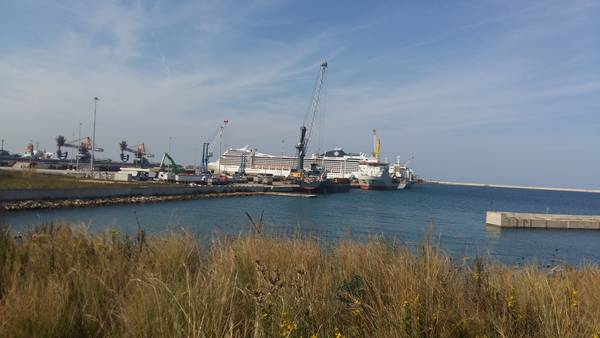 Porti: Brindisi,in primi tre mesi 2021 transito mezzi +17,3%