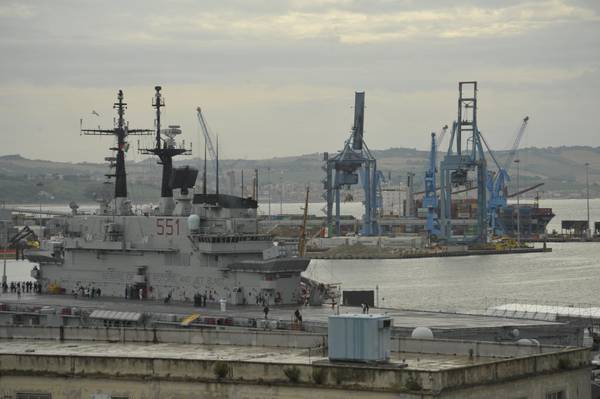 Navi Marina Militare al porto di Ancona