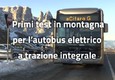 Primi test in montagna per l'autobus elettrico a trazione integrale (ANSA)