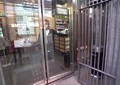 Torino, bar chiude alle 16 per mancanza di personale
