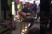 Sting porta solidarieta' a operai Bekaert e canta con loro