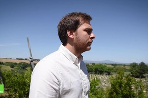 L'agricoltore di maggio. Mirko Caccia, il commercio online per battere la pandemia (ANSA)
