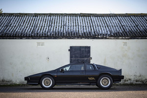 Lotus Esprit, l'auto 'alternativa' di James Bond (ANSA)