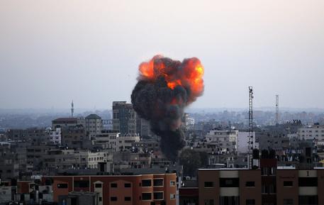 Raid su Gaza © EPA