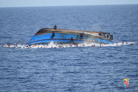 Migranti: il naufragio in Libia, 5 vittime © ANSA