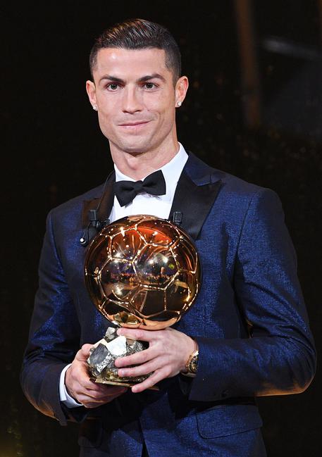 Cristiano Ronaldo vince il Pallone d'Oro © EPA