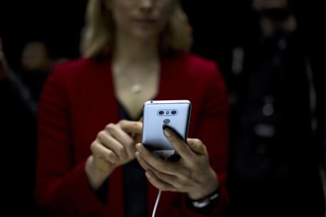 Ogni giorno ci sono 1 milione di nuovi utenti 'mobile' © AP