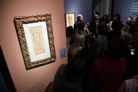 Un momento della mostra 'Modigliani' dedicata all'artista livornese Amedeo Modigliani a Palazzo Ducale © ANSA
