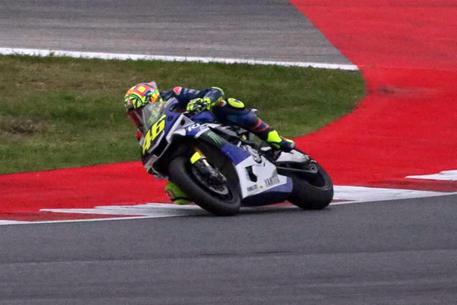 Moto: Valentino Rossi di nuovo in pista a Misano © ANSA