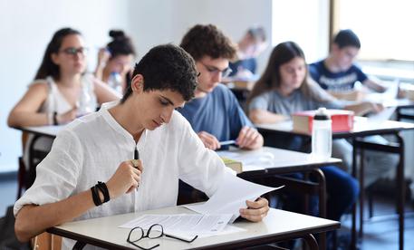 Studenti durante una prova della Maturità © ANSA