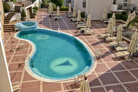 La piscina del Grand hotel Virgilio di Sperlonga © ANSA