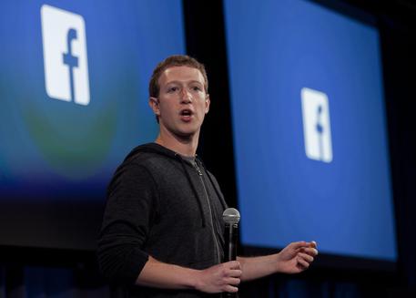 Facebook: commissione Gb accusa, 'gangster digitali' © EPA