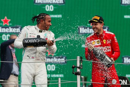 F1: trionfa Hamilton in Messico, Ferrari seconda con Vettel © EPA
