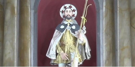 La statua di San Rocco venerata a di Cosoleto  © Ansa