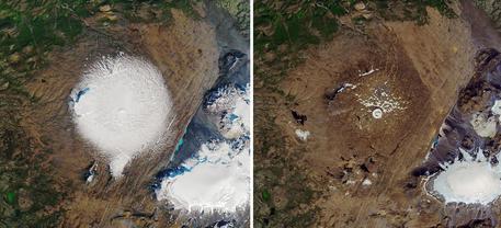 In Islanda targa 'commemora' ghiacciaio Okjokull scomparso © EPA