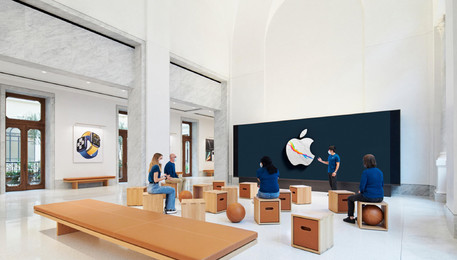Apple Store a Roma (ANSA)
