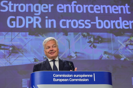 Il Parlamento europeo chiede di rafforzare le norme sulla protezione dei dati