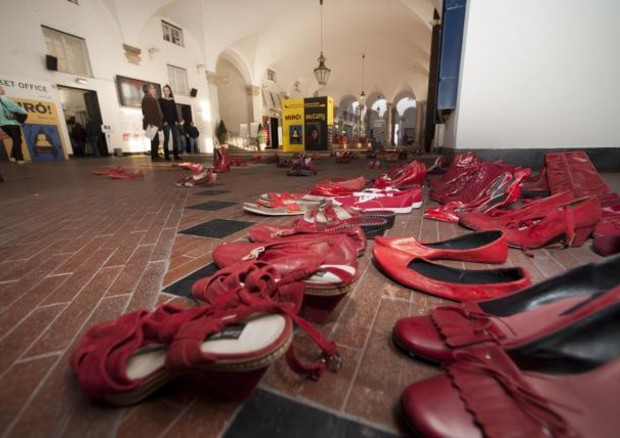Un'immagine della mostra dell'artista  messicana Elina Chauvet, 'Zapatos Rojos' (Scarpe rosse) © ANSA 