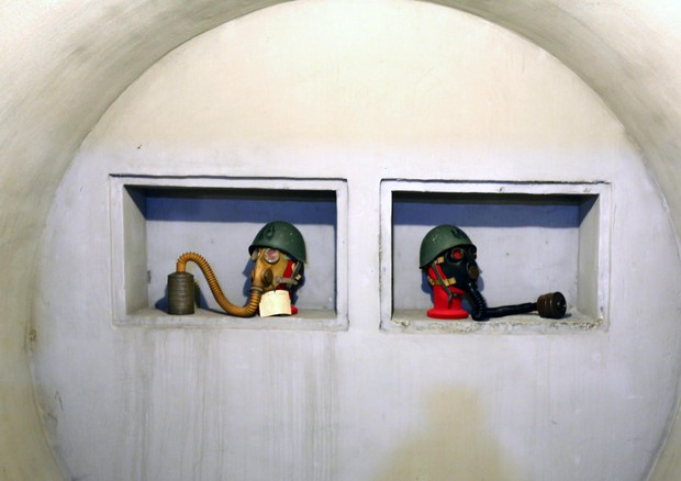 L'interno del bunker di Mussolini nella sua residenza di Villa Torlonia a Roma
