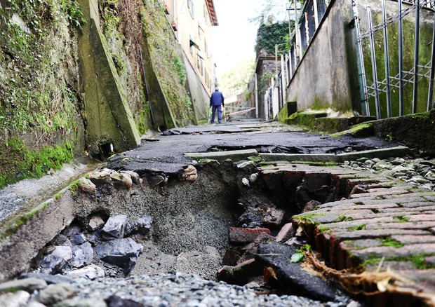 La zona di Fegino, Genova, invaso dal fango. Foto Paolo Zeggio © ANSA