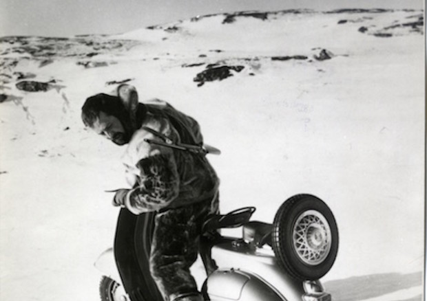 1963, Soren Nielsen raggiunge il Circolo Polare Artico © Piaggio
