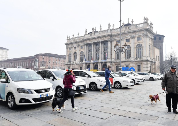 A Torino tassisti diventano 'sentinelle dell'inquinamento' © ANSA