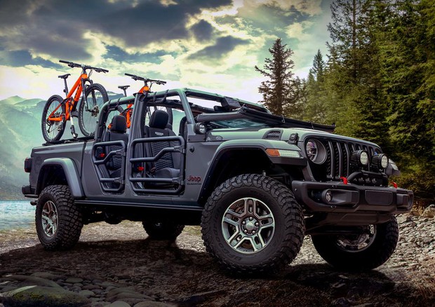 200 accessori Mopar per personalizzare Jeep Gladiator © FCA Press