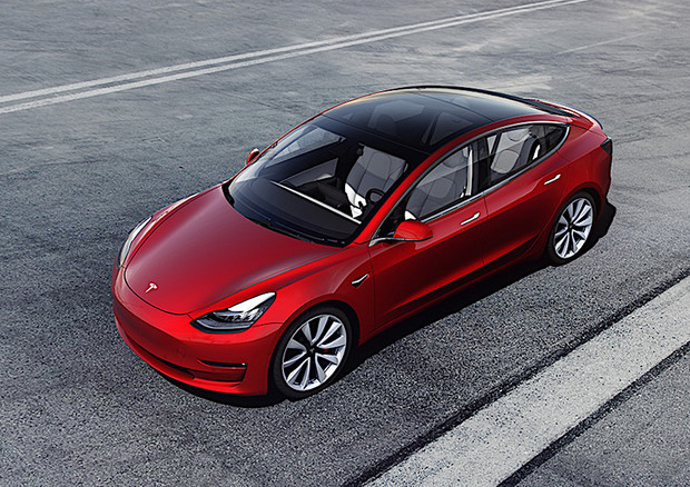 Per Tesla Model 3 ordini da confermare entro fine 2018 © Tesla