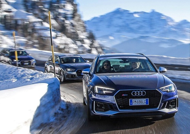 Audi RS4 sfida neve e ghiaccio alla 20Quattro Ore delle Alpi © Audi Press