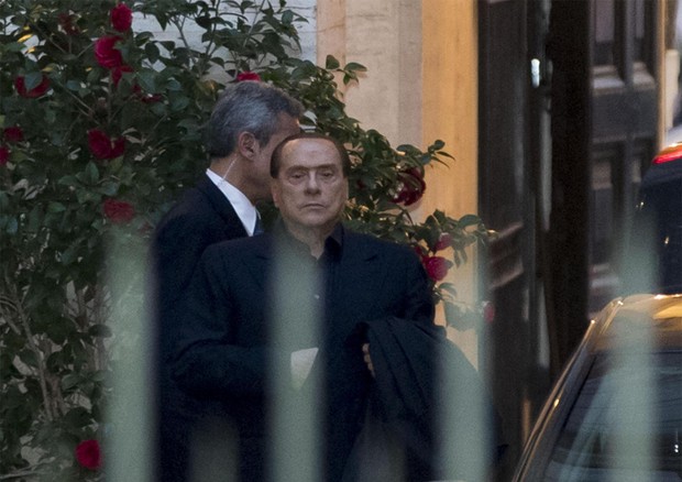 Silvio Berlusconi arriva a Palazzo Grazioli a Roma © ANSA