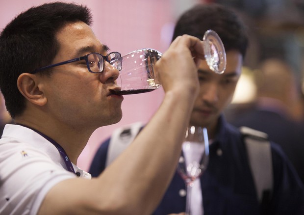 Italian wine becomes cultural trend for young Chinese © ANSA 