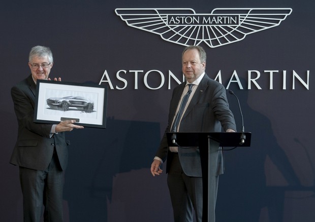 Aston Martin apre nuovo stabilimento di St Athan in Galles © Aston Martin Press