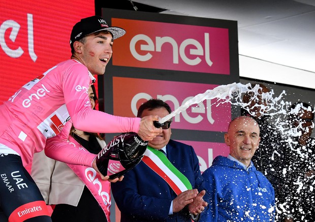 Giro: corsa attraversa il Molise, dove Ue investe in turismo (foto: ANSA)