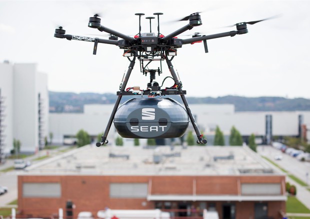 Seat, al via progetto-pilota consegna ricambi col drone © ANSA