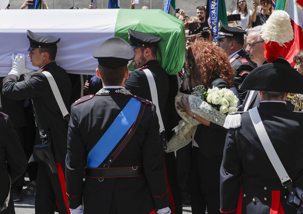 Il feretro durante i funerali del vice brigadiere dei crabinieri Mario Cerciello Rega, a Somma Vesuviana (Napoli), 29 luglio 2019 © AP