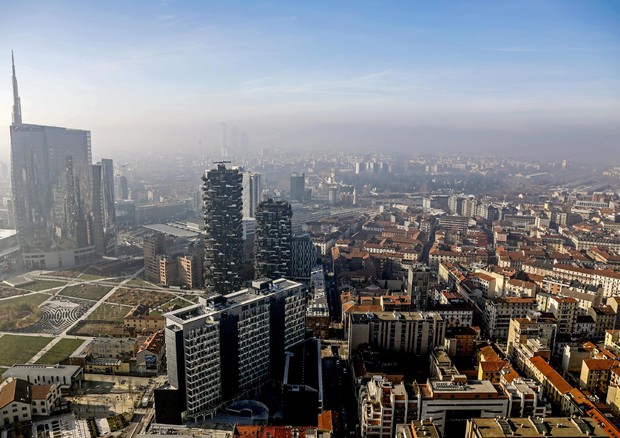 Costi inquinamento, 5 città italiane in top ten Ue (foto: ANSA)
