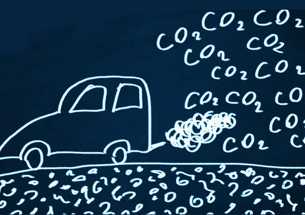 Francia, malus 40mila euro per auto con CO2 oltre 225 g/km © ANSA