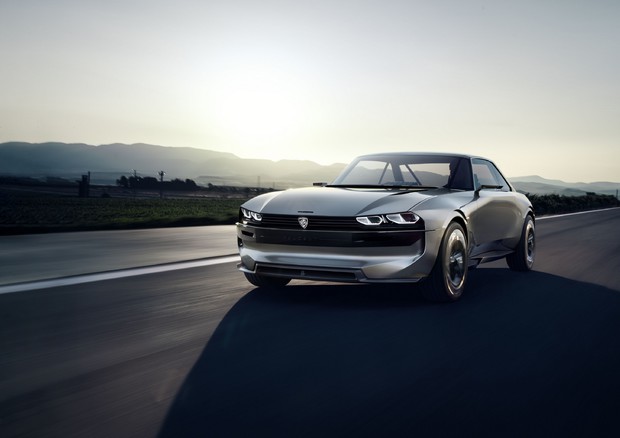 Peugeot Unboring The Future:ecco come sarà l'auto del futuro © ANSA