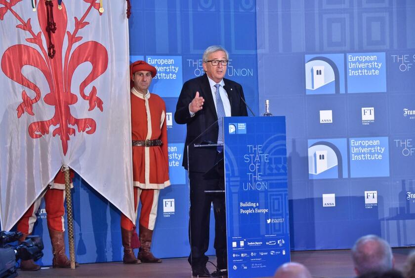 Jean-Claude Juncker durante il suo intervento - RIPRODUZIONE RISERVATA