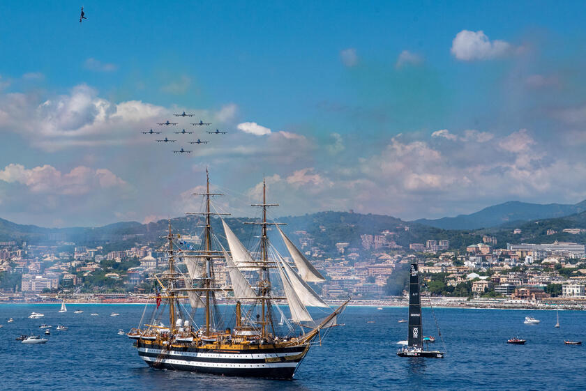 Nave Vespucci sbarca a Marsiglia, prima tappa del tour mondiale - RIPRODUZIONE RISERVATA