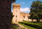 Il castello nel Fiorentino in vendita da Lionard © Ansa