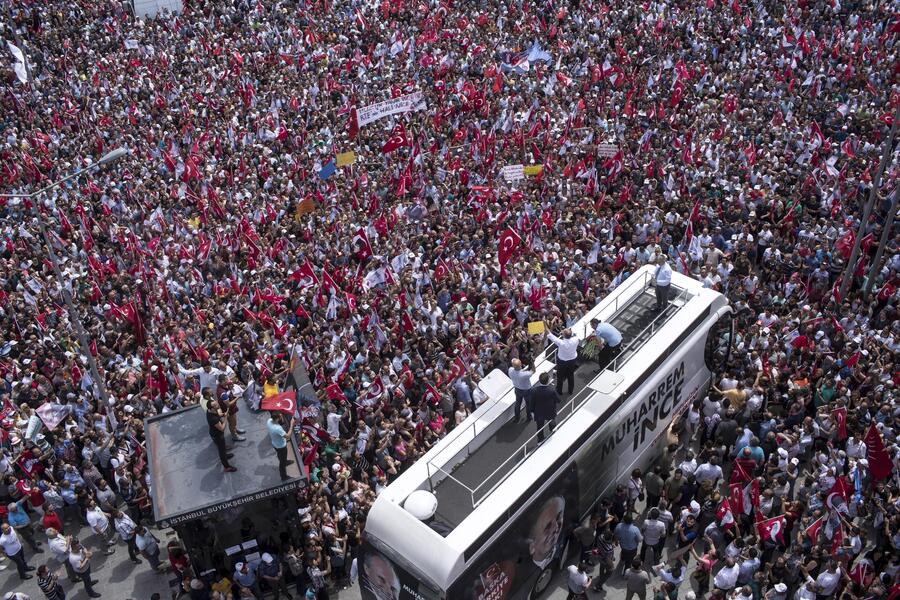 Manifestazione a Istanbul del candidato presidente del principale partito di opposizione della Turchia © 