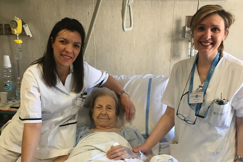 A Napoli operata al femore a 102 anni - RIPRODUZIONE RISERVATA