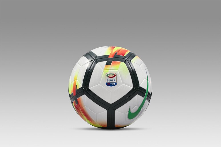 Il pallone ufficiale della stagione 2017-2018 presentato da Nike e Lega Serie A - RIPRODUZIONE RISERVATA